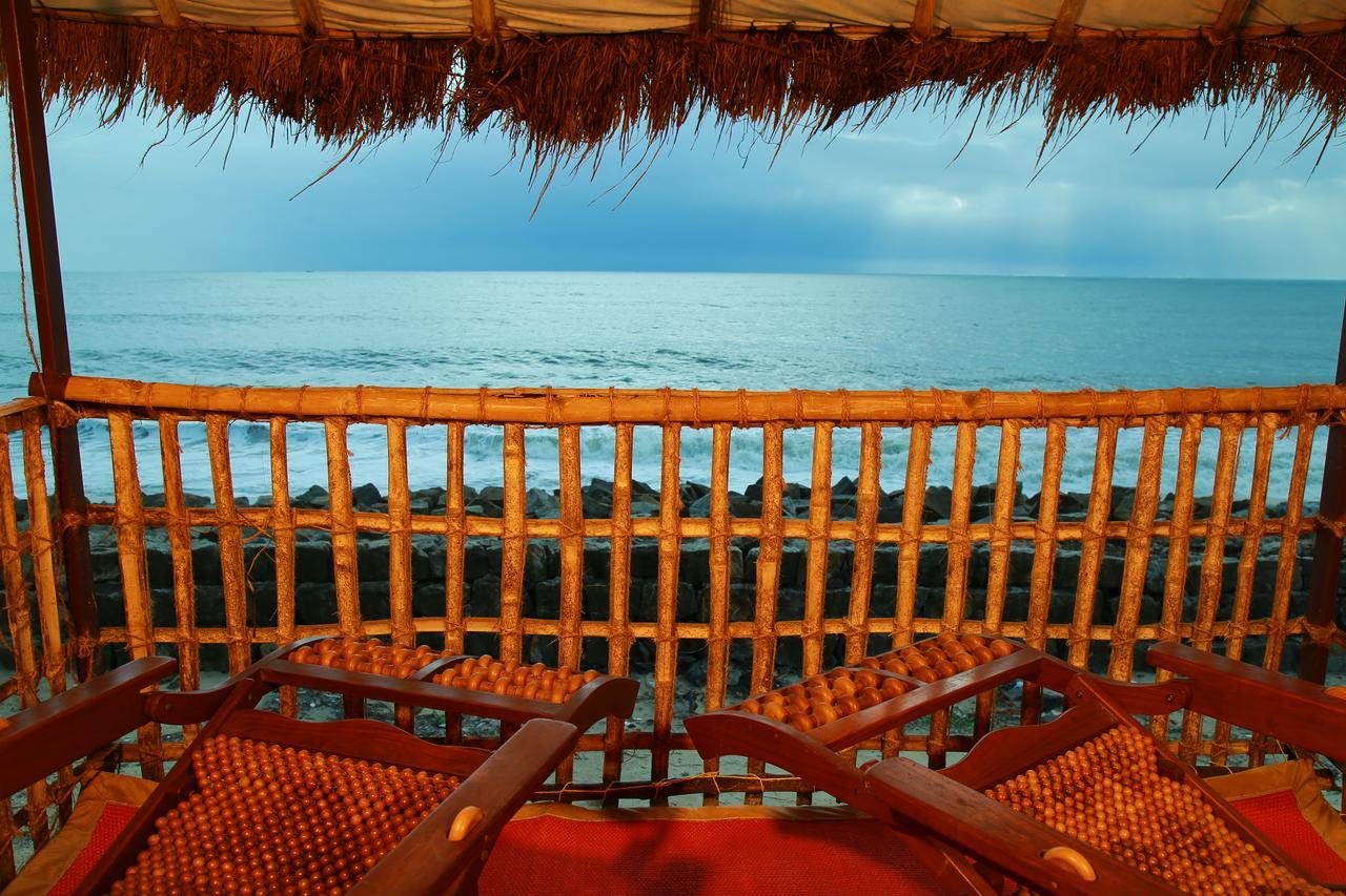 Colonels Beach Villa Alappuzha エクステリア 写真